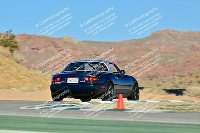 media/Dec-13-2025-Extreme Speed (Sat) [[d129ecb0b9]]/Beginner/Session 2 (Turn 4)/